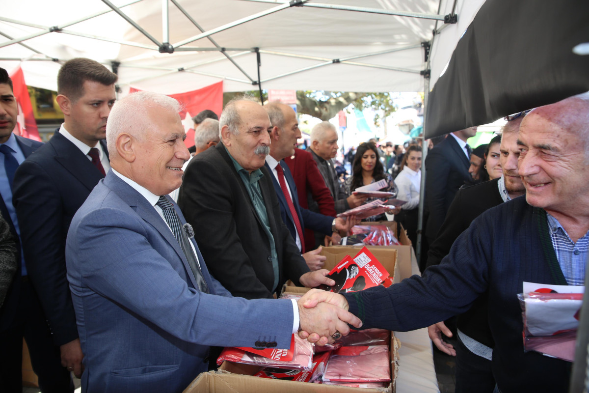 Başkan Bozbey'den Bursalılara 'Cumhuriyet Bayramı' çağrısı