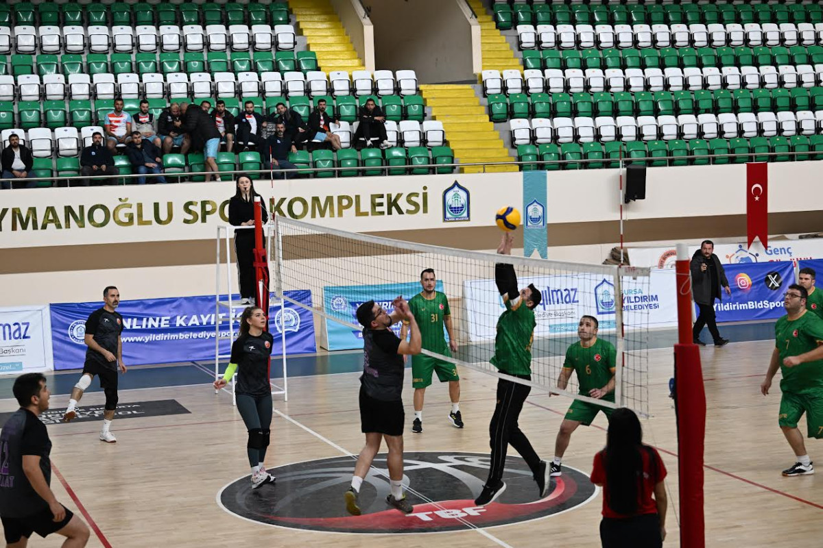 YILDIRIM BELEDİYESİ BİRİMLER ARASI VOLEYBOL TURNUVASI NEFES KESEN BİR FİNALLE SONA ERDİ.