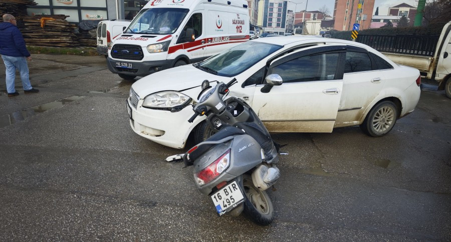 İnegöl ilçesinde otomobil ile motosikletin çarpışması sonucu 1 kişi yaralandı